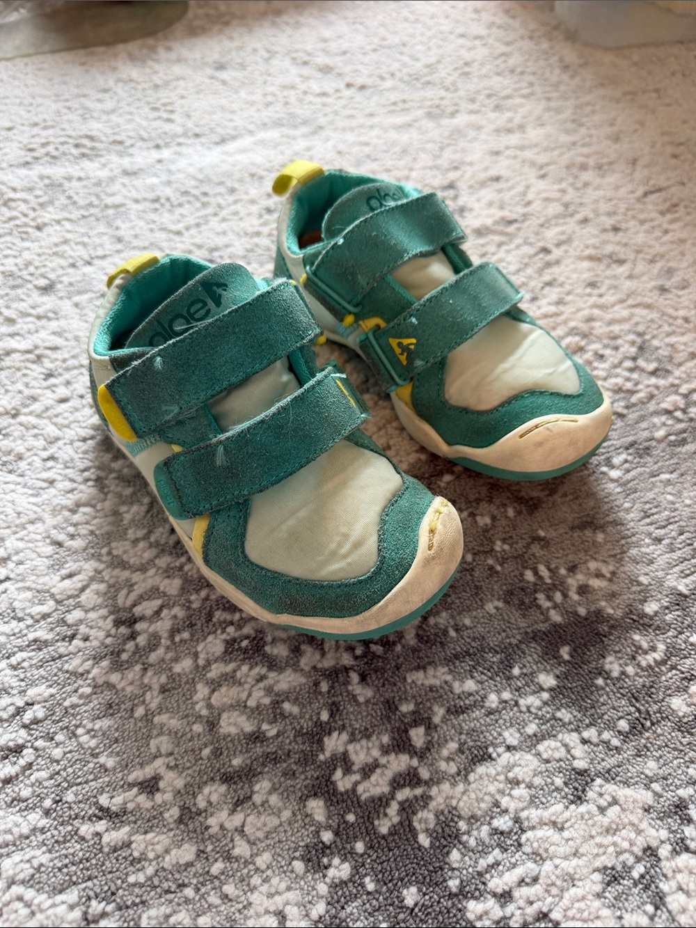 PLAE Teal and Yellow Kids Hook-and-Loop Sneakers size 8.5 US